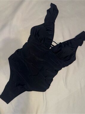 NWT Cupshe XL Black Ruffle One Piece Swim Suit